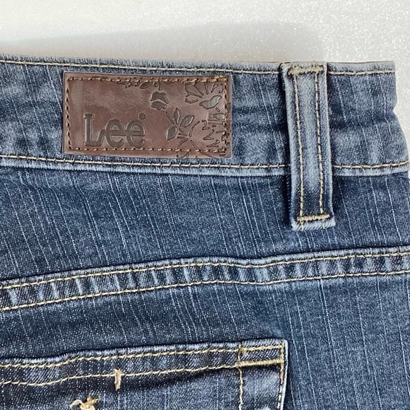 Lee Womens Bootcut Jeans Sz 10 Blue Distressed Denim Flap Pockets Western - Picture 5 of 10